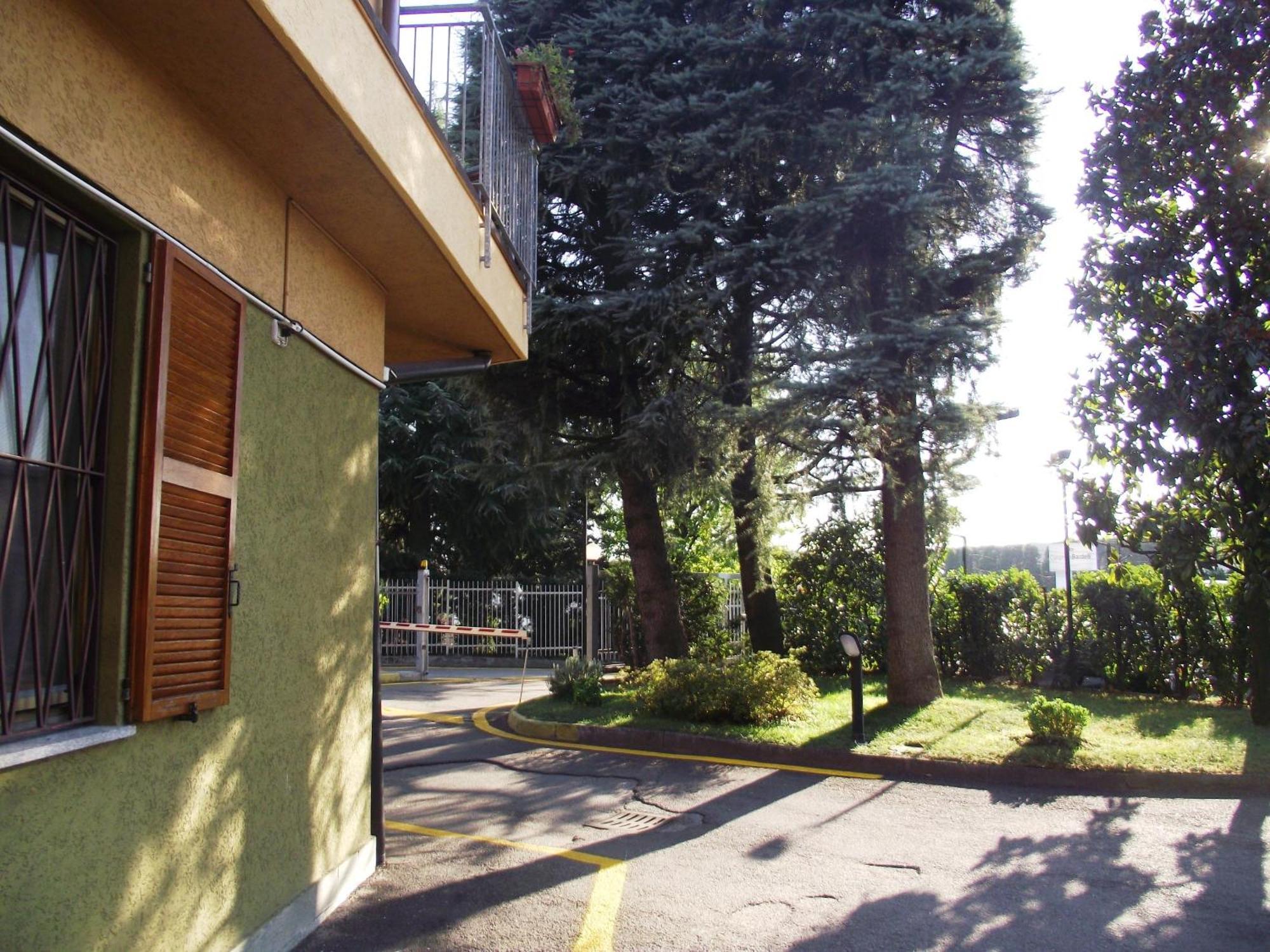 Hotel Motel Ovest Vittuone Buitenkant foto