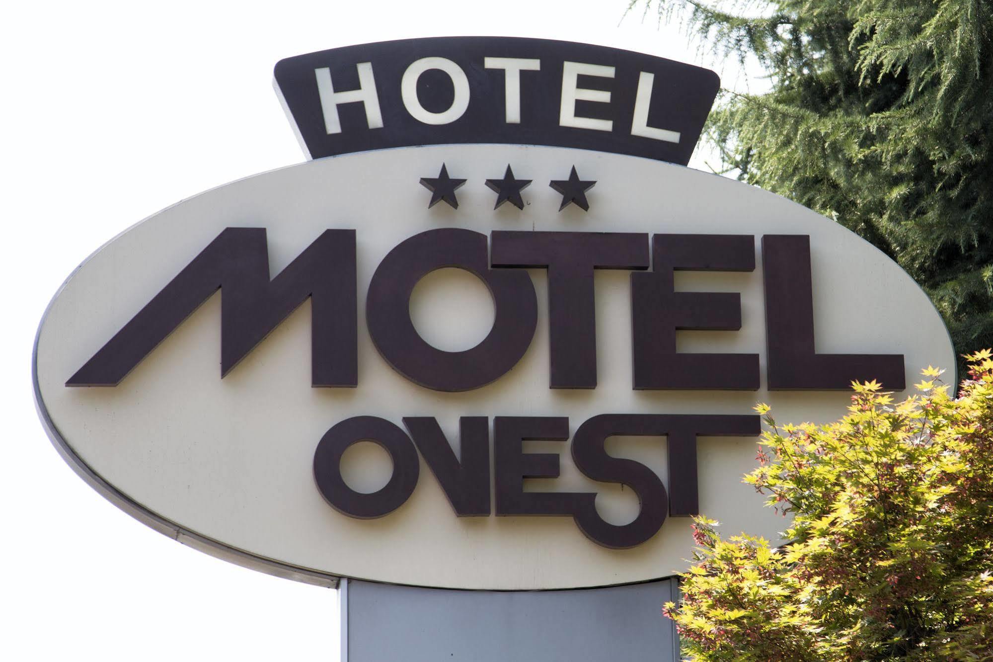 Hotel Motel Ovest Vittuone Buitenkant foto